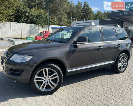 Сірий Фольксваген Туарег, об'ємом двигуна 2.97 л та пробігом 293 тис. км за 11300 $, фото 4 на Automoto.ua