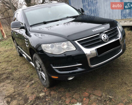 Серый Фольксваген Туарег, объемом двигателя 3.6 л и пробегом 290 тыс. км за 12000 $, фото 45 на Automoto.ua