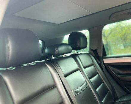 Серый Фольксваген Туарег, объемом двигателя 3 л и пробегом 335 тыс. км за 8500 $, фото 15 на Automoto.ua