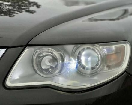 Серый Фольксваген Туарег, объемом двигателя 3 л и пробегом 391 тыс. км за 8115 $, фото 13 на Automoto.ua