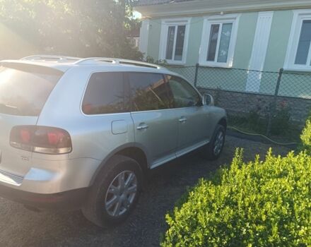 Серый Фольксваген Туарег, объемом двигателя 2.5 л и пробегом 3 тыс. км за 10000 $, фото 1 на Automoto.ua