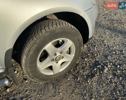 Фольксваген Туарег 2007 у Збараже на Automoto.ua Сірий Фольксваген Туарег, об'ємом двигуна 3 л та пробігом 227 тис. км за 10000 $, фото 32 на Automoto.ua