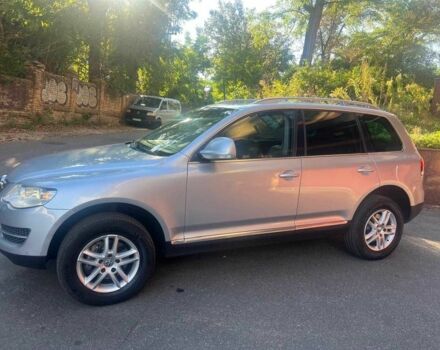 Серый Фольксваген Туарег, объемом двигателя 3 л и пробегом 355 тыс. км за 7808 $, фото 1 на Automoto.ua