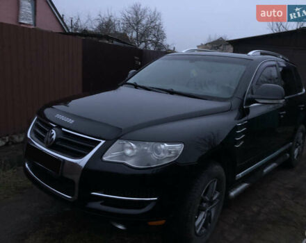 Серый Фольксваген Туарег, объемом двигателя 3.6 л и пробегом 290 тыс. км за 12000 $, фото 9 на Automoto.ua