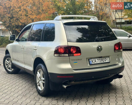 Фольксваген Туарег 2007 в Киеве на Automoto.ua Серый Фольксваген Туарег, объемом двигателя 2.46 л и пробегом 290 тыс. км за 9750 $, фото 2 на Automoto.ua