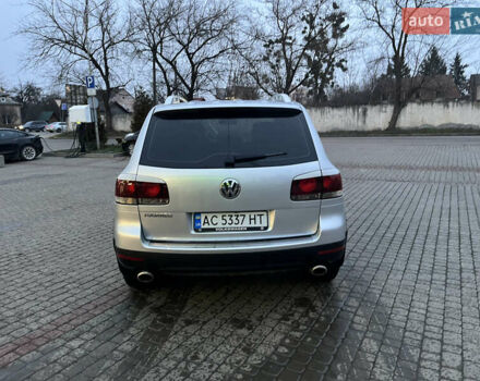 Сірий Фольксваген Туарег, об'ємом двигуна 3.6 л та пробігом 247 тис. км за 10950 $, фото 5 на Automoto.ua