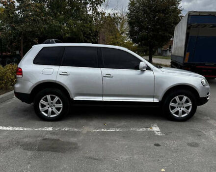 Сірий Фольксваген Туарег, об'ємом двигуна 3.19 л та пробігом 295 тис. км за 8000 $, фото 3 на Automoto.ua