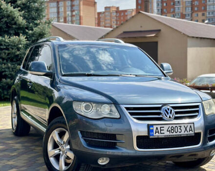 Серый Фольксваген Туарег, объемом двигателя 2.97 л и пробегом 240 тыс. км за 11500 $, фото 15 на Automoto.ua