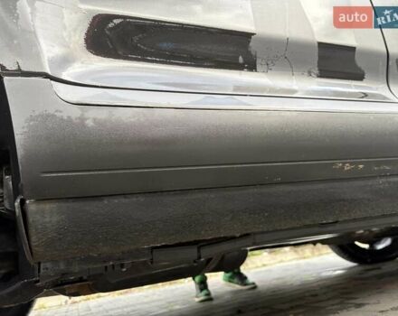 Серый Фольксваген Туарег, объемом двигателя 3 л и пробегом 230 тыс. км за 10500 $, фото 5 на Automoto.ua