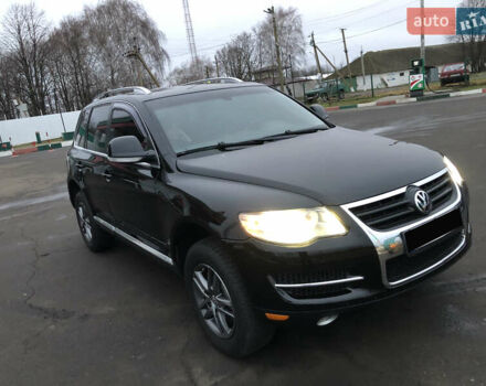 Серый Фольксваген Туарег, объемом двигателя 3.6 л и пробегом 290 тыс. км за 12000 $, фото 16 на Automoto.ua