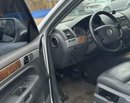 Серый Фольксваген Туарег, объемом двигателя 3.6 л и пробегом 295 тыс. км за 8800 $, фото 16 на Automoto.ua