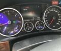 Серый Фольксваген Туарег, объемом двигателя 3 л и пробегом 225 тыс. км за 12800 $, фото 4 на Automoto.ua
