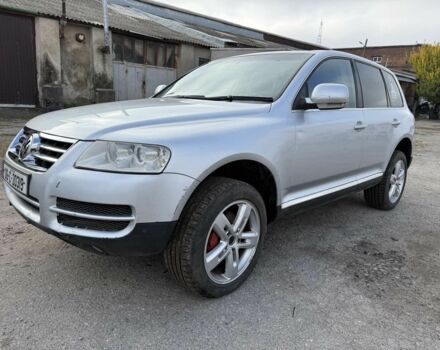 Серый Фольксваген Туарег, объемом двигателя 3 л и пробегом 289 тыс. км за 4000 $, фото 3 на Automoto.ua