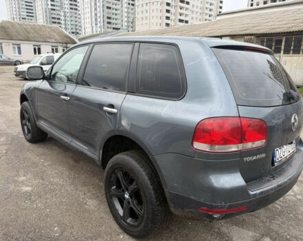 Серый Фольксваген Туарег, объемом двигателя 2.5 л и пробегом 248 тыс. км за 4300 $, фото 4 на Automoto.ua