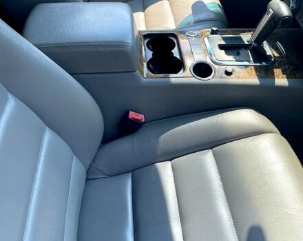 Сірий Фольксваген Туарег, об'ємом двигуна 3 л та пробігом 314 тис. км за 11500 $, фото 7 на Automoto.ua