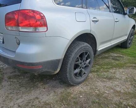 Сірий Фольксваген Туарег, об'ємом двигуна 3.6 л та пробігом 217 тис. км за 10000 $, фото 2 на Automoto.ua