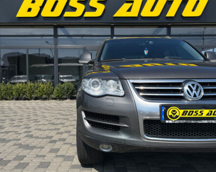 Серый Фольксваген Туарег, объемом двигателя 3.6 л и пробегом 153 тыс. км за 10700 $, фото 8 на Automoto.ua