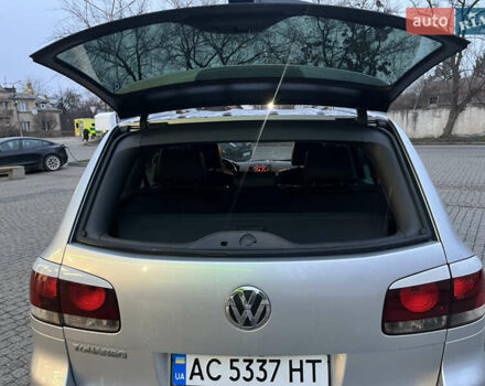 Сірий Фольксваген Туарег, об'ємом двигуна 3.6 л та пробігом 247 тис. км за 10950 $, фото 8 на Automoto.ua