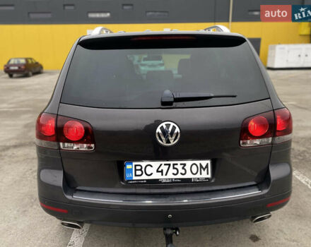 Сірий Фольксваген Туарег, об'ємом двигуна 3 л та пробігом 264 тис. км за 13200 $, фото 13 на Automoto.ua