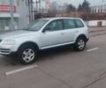 Серый Фольксваген Туарег, объемом двигателя 2.5 л и пробегом 2 тыс. км за 4000 $, фото 2 на Automoto.ua