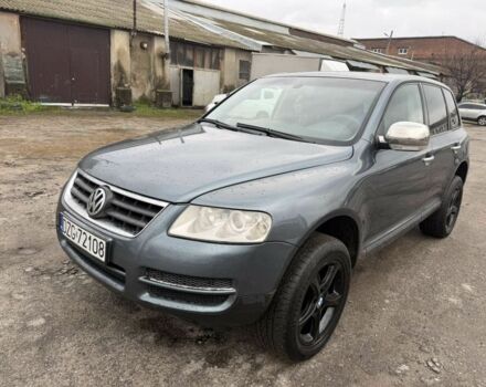 Серый Фольксваген Туарег, объемом двигателя 2.5 л и пробегом 248 тыс. км за 4300 $, фото 3 на Automoto.ua