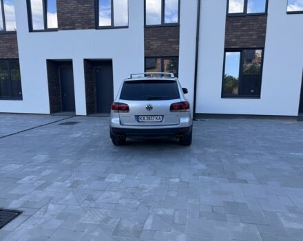 Серый Фольксваген Туарег, объемом двигателя 3.6 л и пробегом 224 тыс. км за 11700 $, фото 5 на Automoto.ua