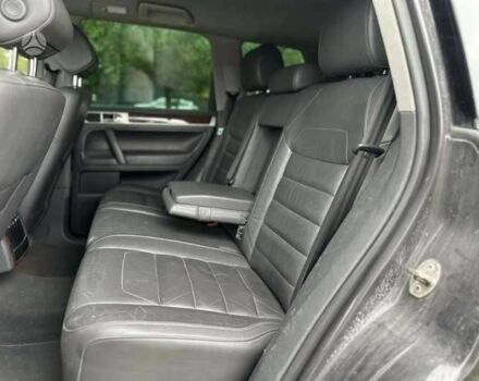 Серый Фольксваген Туарег, объемом двигателя 3 л и пробегом 391 тыс. км за 8115 $, фото 20 на Automoto.ua