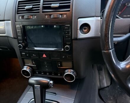 Сірий Фольксваген Туарег, об'ємом двигуна 3 л та пробігом 250 тис. км за 6150 $, фото 7 на Automoto.ua