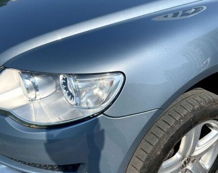 Сірий Фольксваген Туарег, об'ємом двигуна 3 л та пробігом 314 тис. км за 11500 $, фото 3 на Automoto.ua