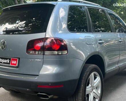 Сірий Фольксваген Туарег, об'ємом двигуна 3 л та пробігом 313 тис. км за 10990 $, фото 6 на Automoto.ua