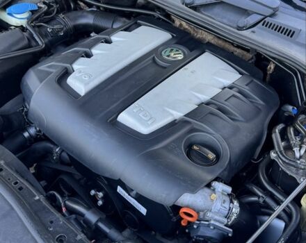 Серый Фольксваген Туарег, объемом двигателя 3 л и пробегом 335 тыс. км за 8500 $, фото 18 на Automoto.ua