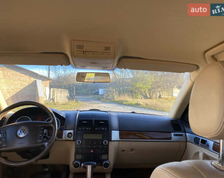 Фольксваген Туарег 2007 у Збараже на Automoto.ua Сірий Фольксваген Туарег, об'ємом двигуна 3 л та пробігом 227 тис. км за 10000 $, фото 12 на Automoto.ua