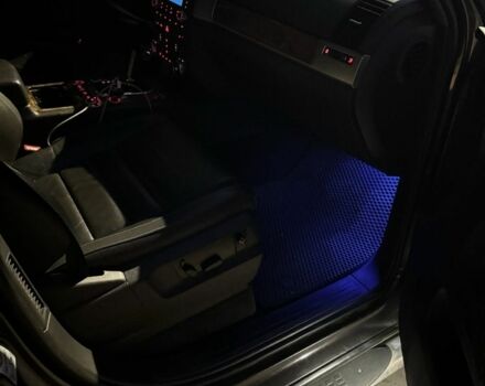 Сірий Фольксваген Туарег, об'ємом двигуна 3 л та пробігом 305 тис. км за 12500 $, фото 21 на Automoto.ua