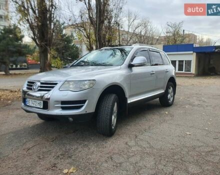 Серый Фольксваген Туарег, объемом двигателя 0 л и пробегом 250 тыс. км за 10199 $, фото 3 на Automoto.ua
