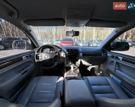 Серый Фольксваген Туарег, объемом двигателя 3 л и пробегом 223 тыс. км за 11400 $, фото 10 на Automoto.ua