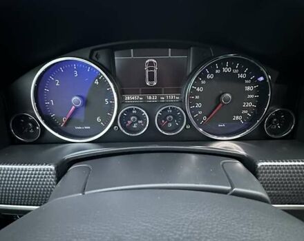 Сірий Фольксваген Туарег, об'ємом двигуна 2.97 л та пробігом 285 тис. км за 13400 $, фото 33 на Automoto.ua