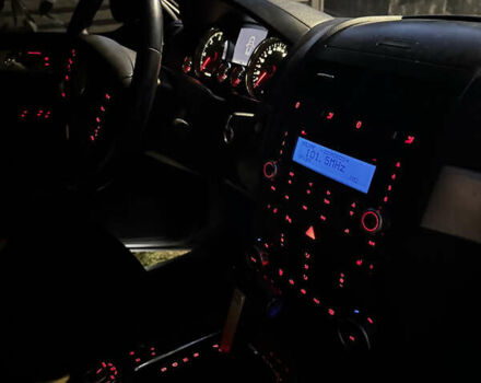 Серый Фольксваген Туарег, объемом двигателя 3 л и пробегом 305 тыс. км за 12500 $, фото 19 на Automoto.ua