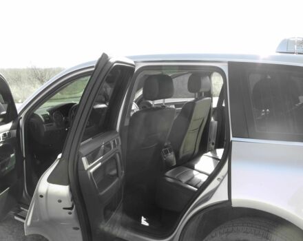 Сірий Фольксваген Туарег, об'ємом двигуна 3.6 л та пробігом 156 тис. км за 8500 $, фото 6 на Automoto.ua