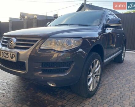 Серый Фольксваген Туарег, объемом двигателя 3 л и пробегом 377 тыс. км за 12500 $, фото 13 на Automoto.ua