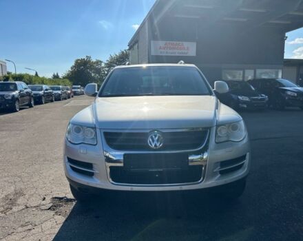 Сірий Фольксваген Туарег, об'ємом двигуна 3 л та пробігом 287 тис. км за 3321 $, фото 1 на Automoto.ua