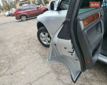 Серый Фольксваген Туарег, объемом двигателя 0 л и пробегом 250 тыс. км за 10199 $, фото 27 на Automoto.ua