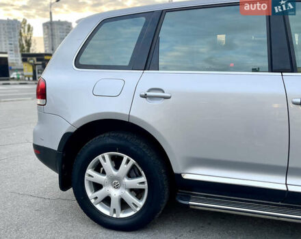 Сірий Фольксваген Туарег, об'ємом двигуна 3.6 л та пробігом 197 тис. км за 10700 $, фото 18 на Automoto.ua