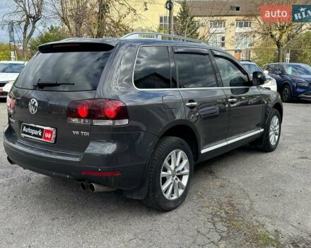 Серый Фольксваген Туарег, объемом двигателя 3 л и пробегом 400 тыс. км за 11890 $, фото 5 на Automoto.ua