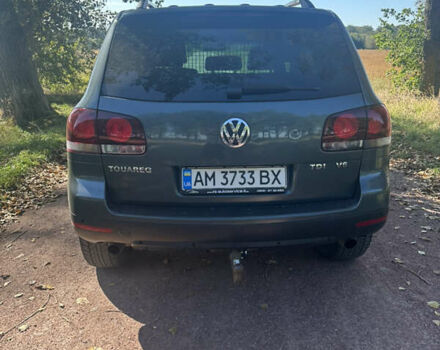 Серый Фольксваген Туарег, объемом двигателя 2.97 л и пробегом 315 тыс. км за 11700 $, фото 1 на Automoto.ua
