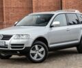 Серый Фольксваген Туарег, объемом двигателя 3 л и пробегом 252 тыс. км за 2650 $, фото 1 на Automoto.ua