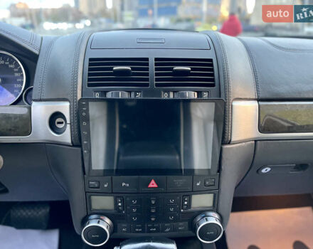 Сірий Фольксваген Туарег, об'ємом двигуна 3.6 л та пробігом 197 тис. км за 10700 $, фото 46 на Automoto.ua