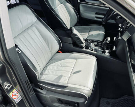 Сірий Фольксваген Туарег, об'ємом двигуна 3 л та пробігом 281 тис. км за 11999 $, фото 22 на Automoto.ua