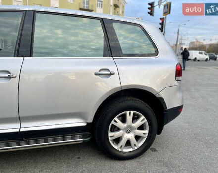 Сірий Фольксваген Туарег, об'ємом двигуна 3.6 л та пробігом 197 тис. км за 10700 $, фото 11 на Automoto.ua