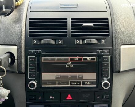 Серый Фольксваген Туарег, объемом двигателя 3 л и пробегом 400 тыс. км за 11890 $, фото 29 на Automoto.ua