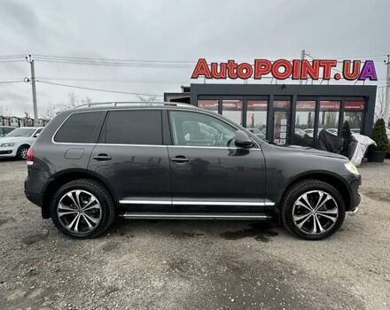 Сірий Фольксваген Туарег, об'ємом двигуна 2.97 л та пробігом 285 тис. км за 13400 $, фото 4 на Automoto.ua